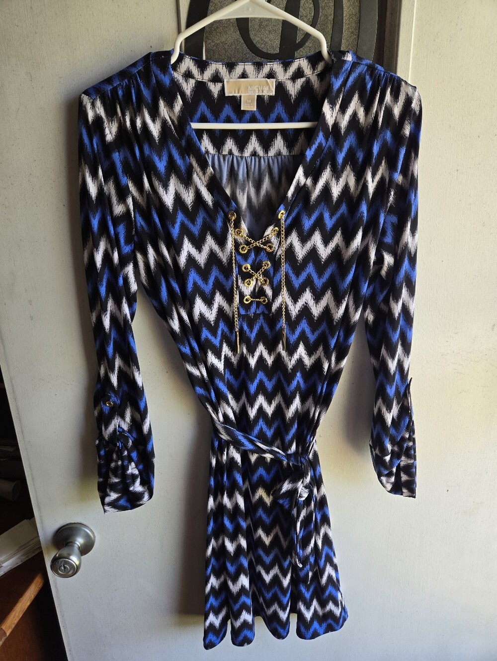 Michael Kors Long Sleeve V-Neck Chevron Dress in Blue, Black & White